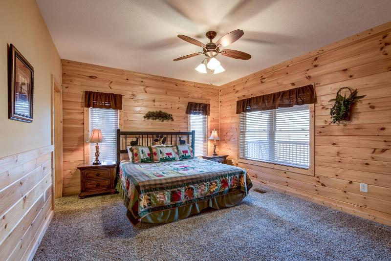 Hickory Hollow Lodge image