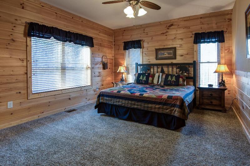 Hickory Hollow Lodge image