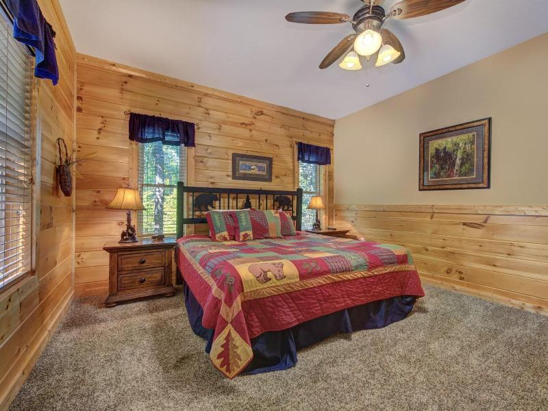 Hickory Hollow Lodge image