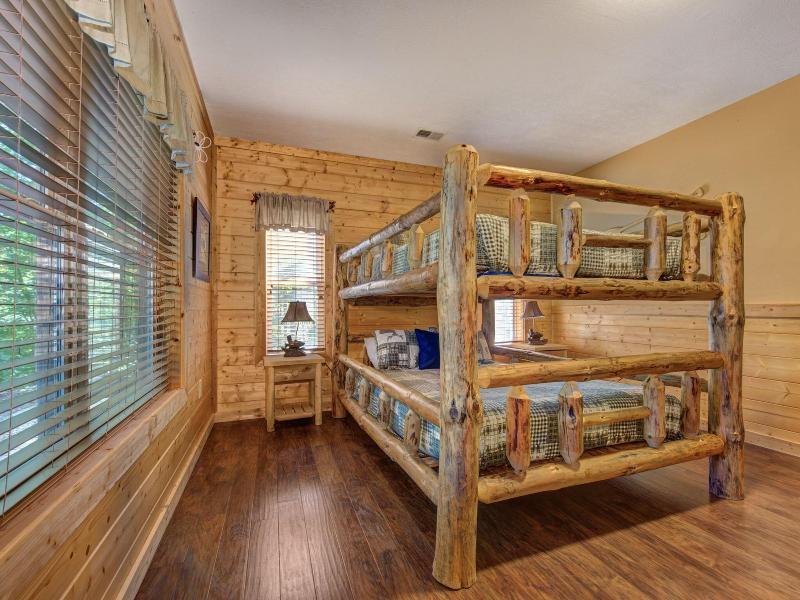 Hickory Hollow Lodge image