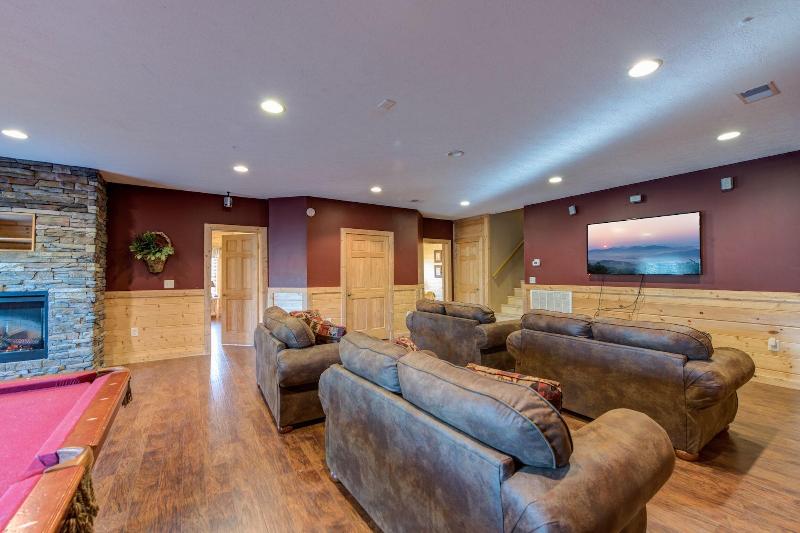 Hickory Hollow Lodge image