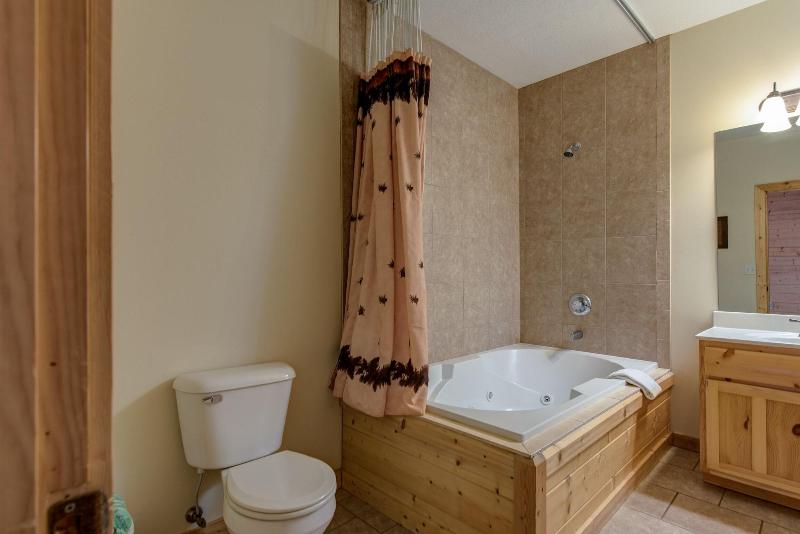 Hickory Hollow Lodge image