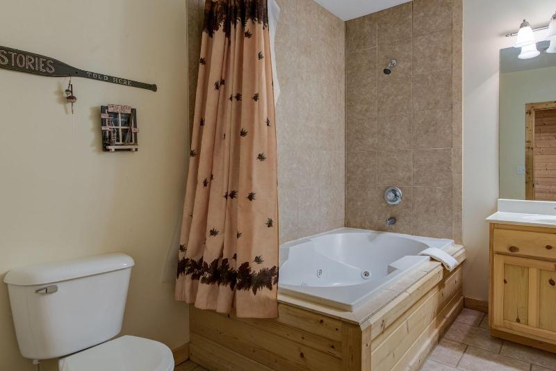 Hickory Hollow Lodge image