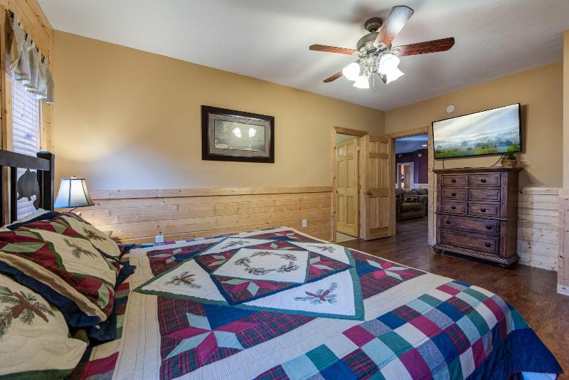 Hickory Hollow Lodge image