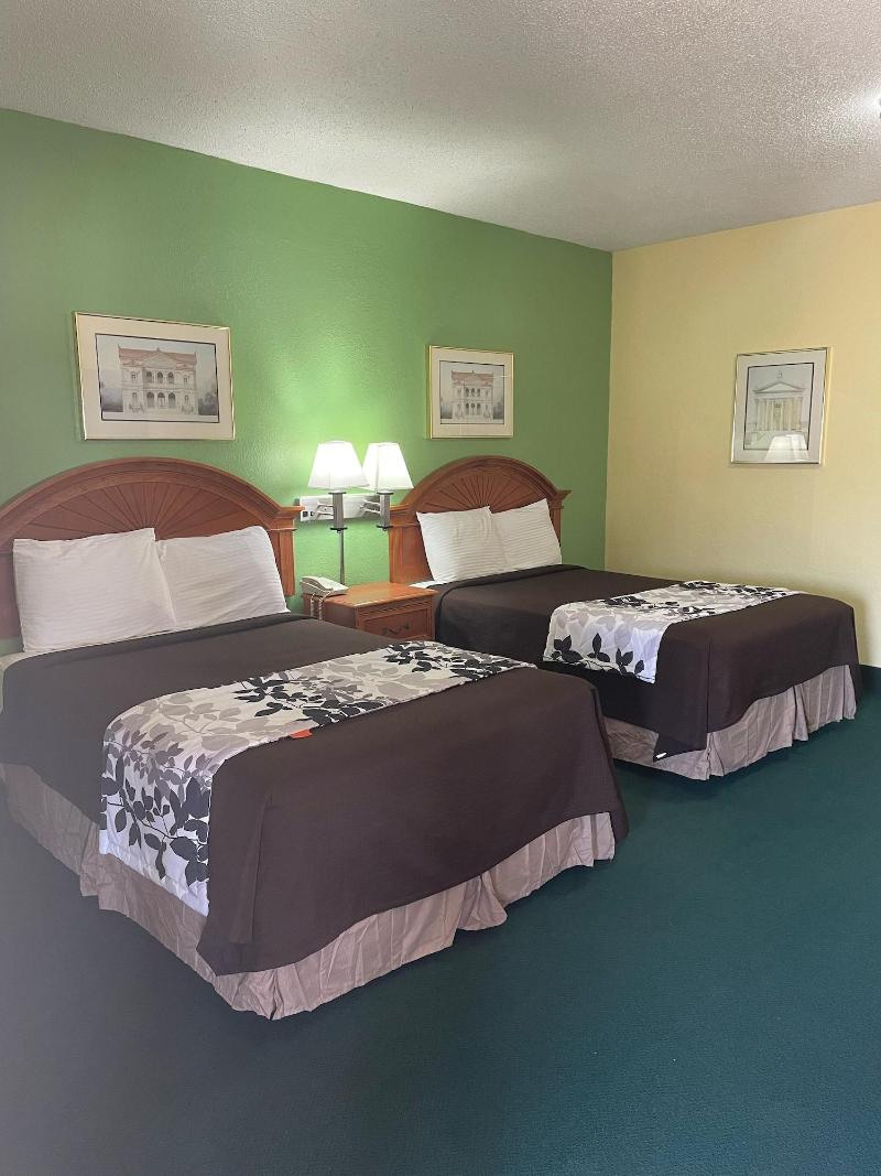 Relax Inn image