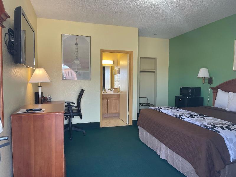 Relax Inn image