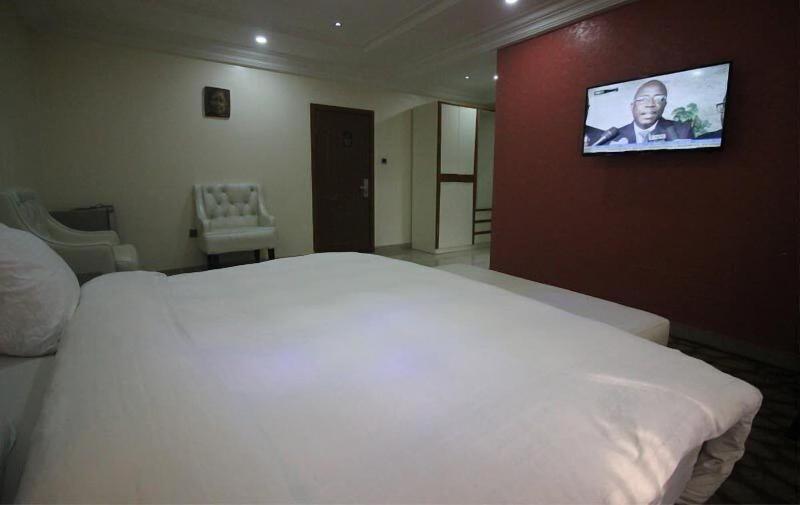 Londa Hotel image