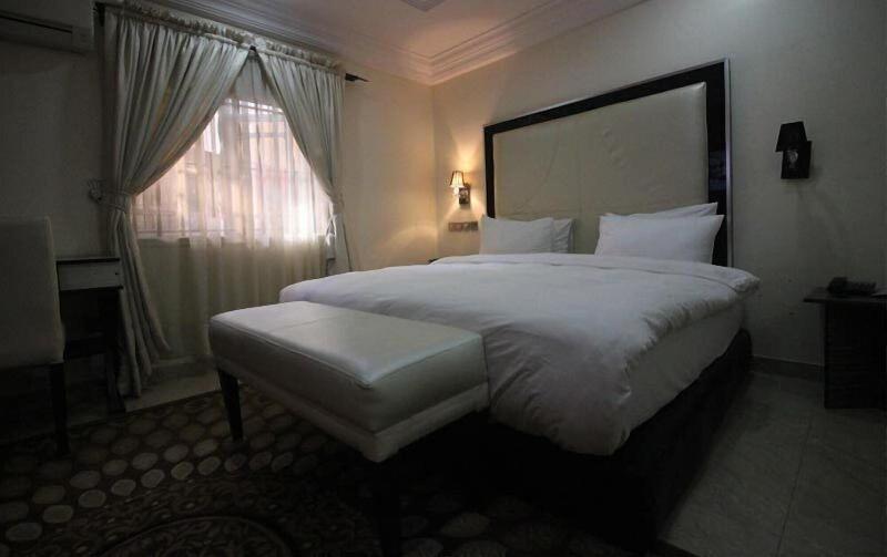 Londa Hotel image