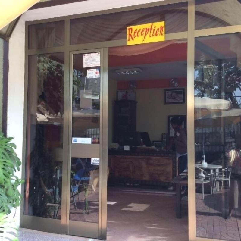 The Lions Den Hotel image