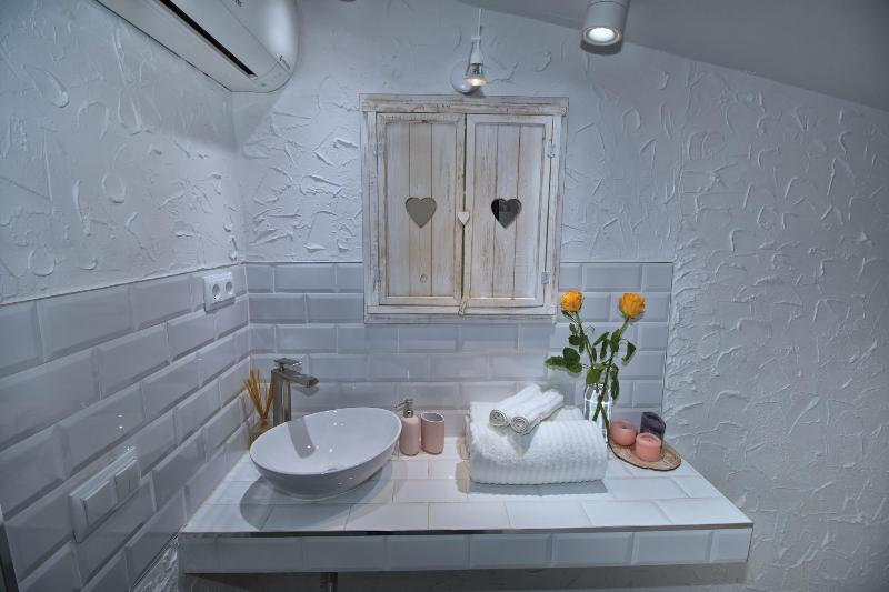 T-homes Cuenca image