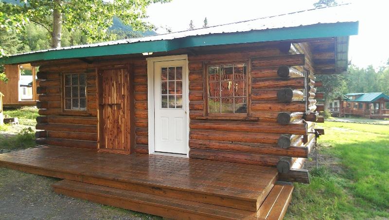 Gwin's Lodge & Roadhouse Est. 1952 image