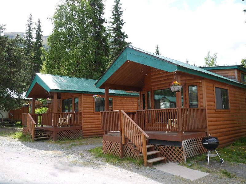 Gwin's Lodge & Roadhouse Est. 1952 image