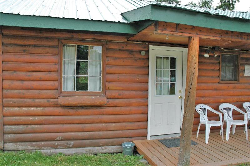 Gwin's Lodge & Roadhouse Est. 1952 image