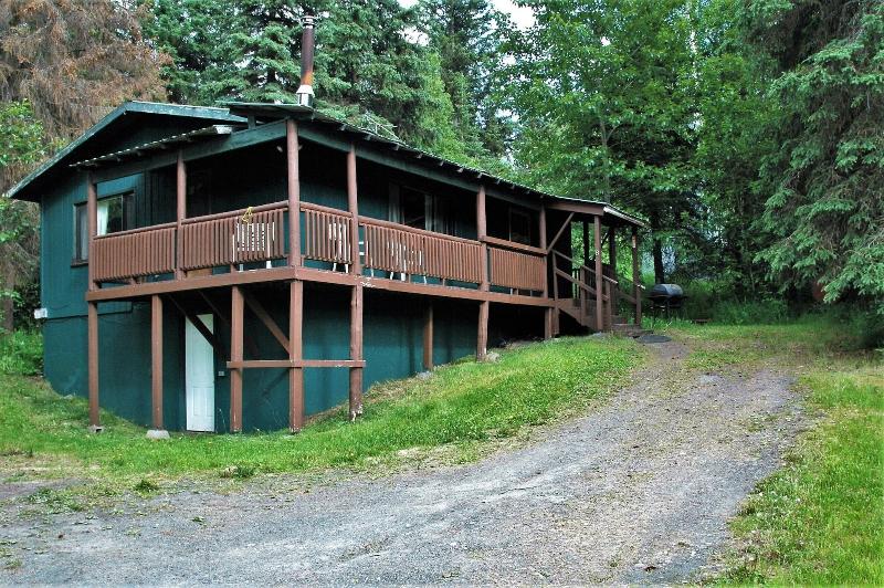 Gwin's Lodge & Roadhouse Est. 1952 image
