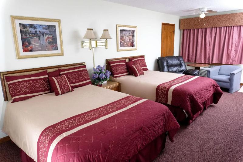 Four Seasons Motel image