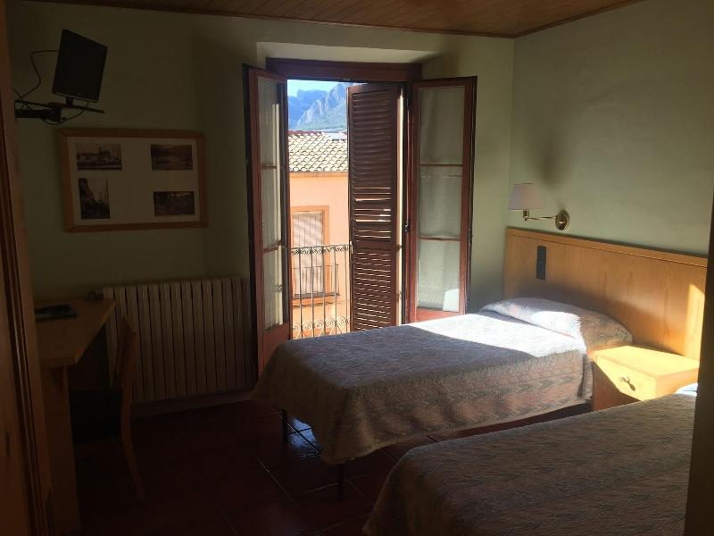 Hostal Victor image
