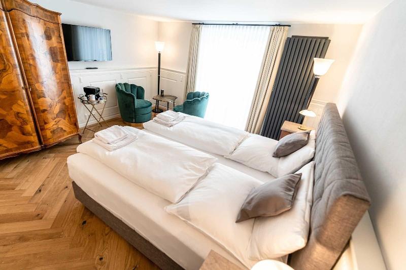 Altstadthotel BachbrÃ¤u image