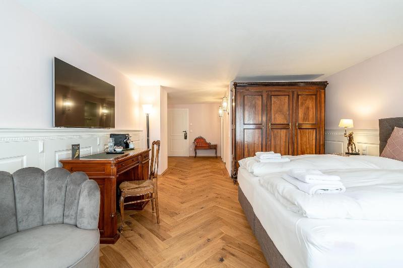 Altstadthotel BachbrÃ¤u image