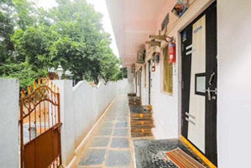 Hotel Rahul Residence — general view