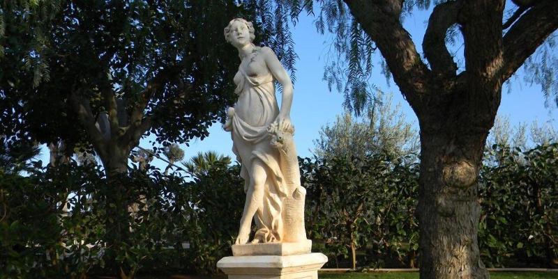 Villa Tonia image