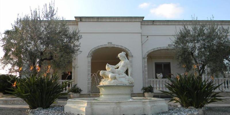 Villa Tonia image
