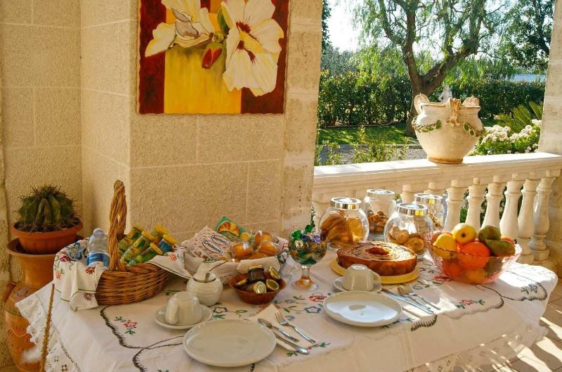 Villa Tonia image