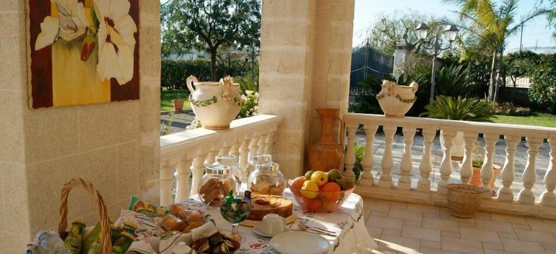 Villa Tonia image