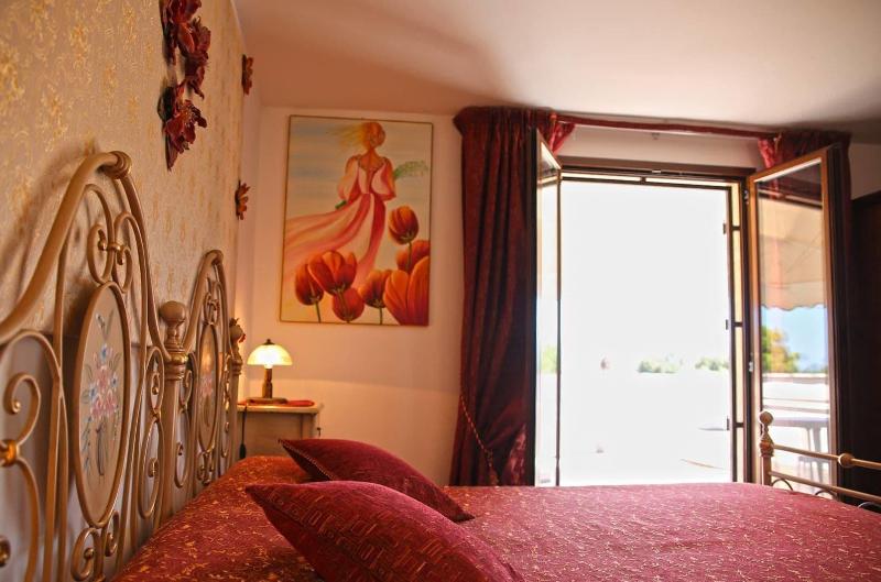 Villa Tonia image