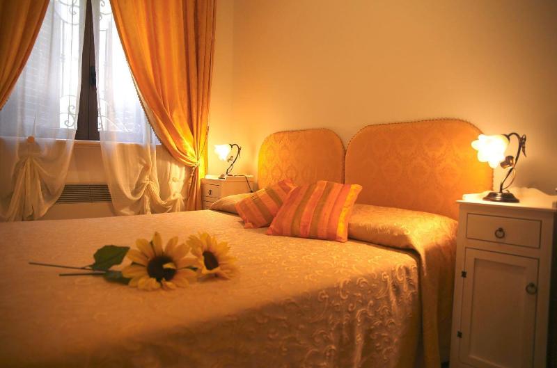 Villa Tonia image