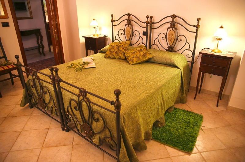 Villa Tonia image