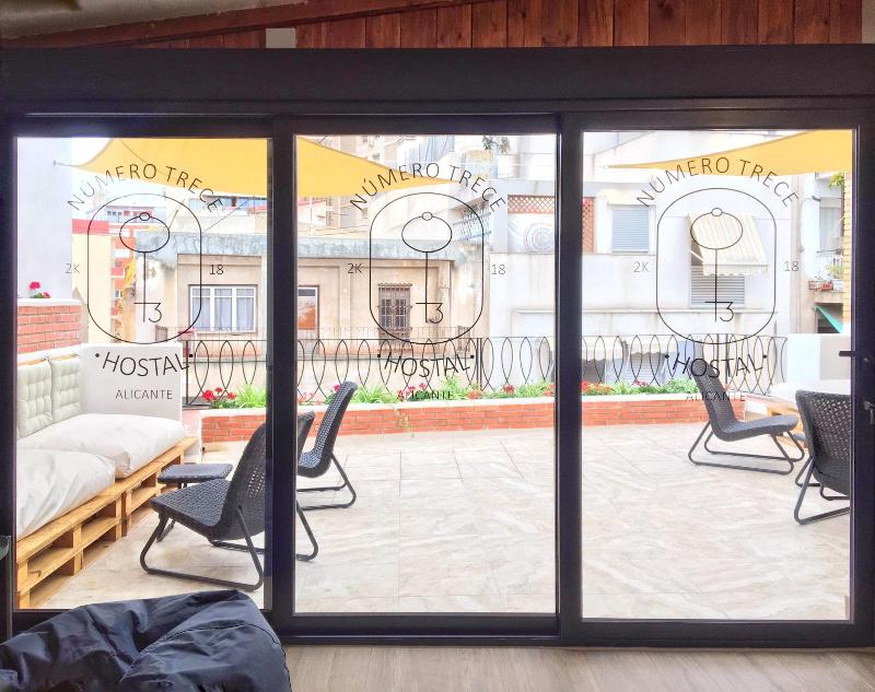 Hostal NÃºmero Trece - Adults Only — view