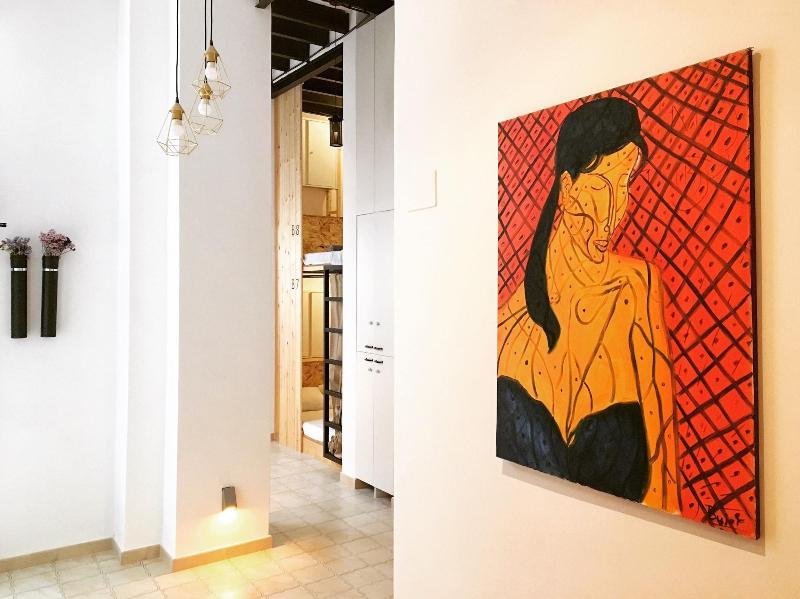 Hostal NÃºmero Trece - Adults Only image