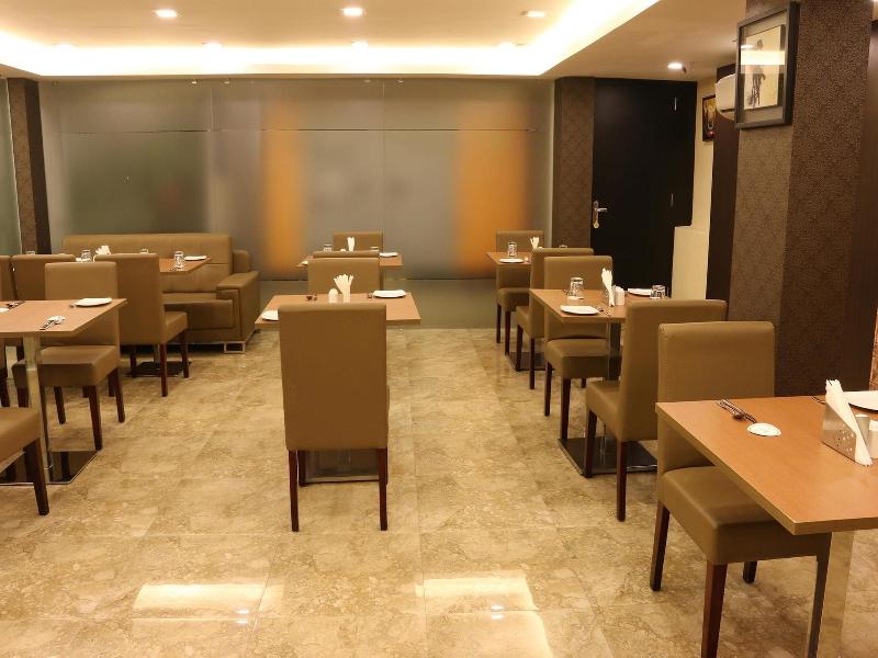 662 Hotel Comfotel