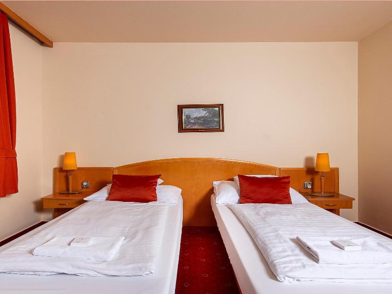 Gastland M0 Hotel & Conference Center image