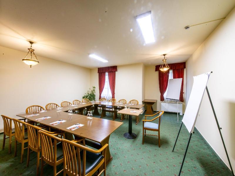 Gastland M0 Hotel & Conference Center image