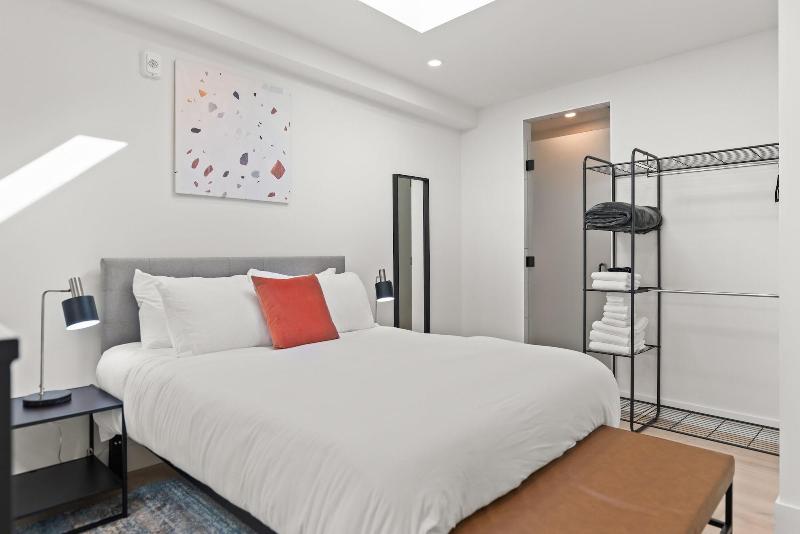 The Addison by Kasa image