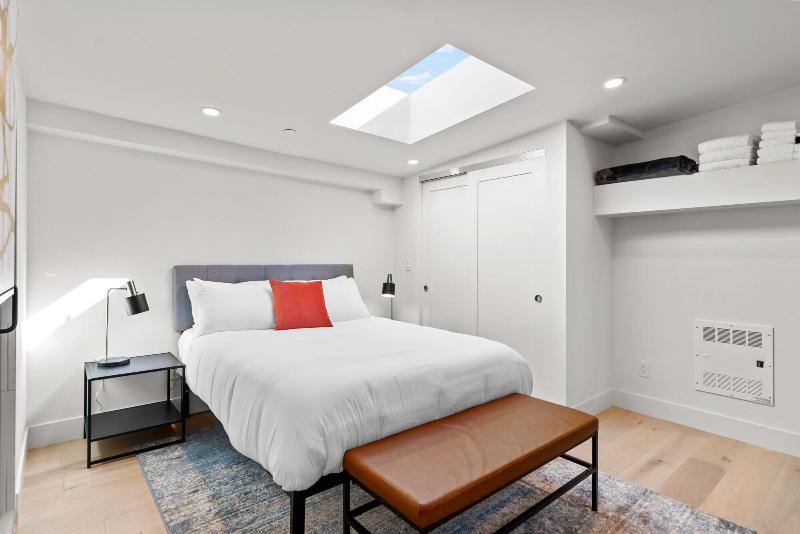 The Addison by Kasa image