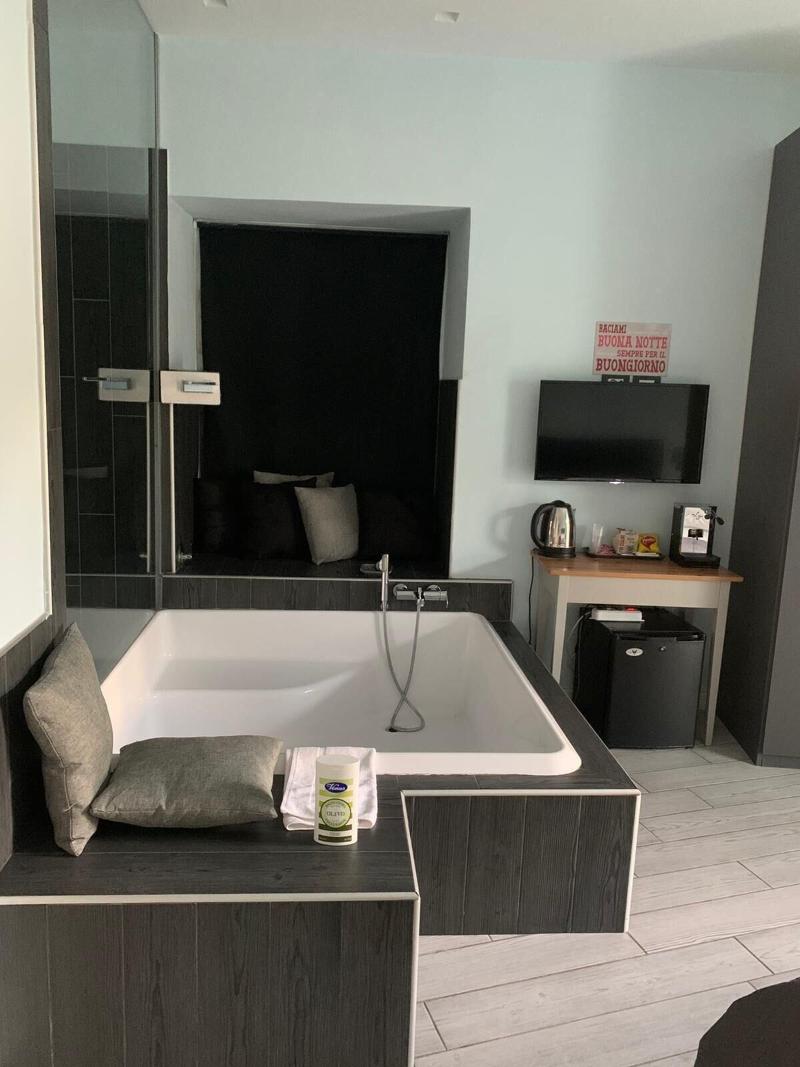 Esposito Plaza - Rooms & Suite image