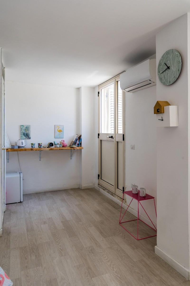 B&B Flamingo image