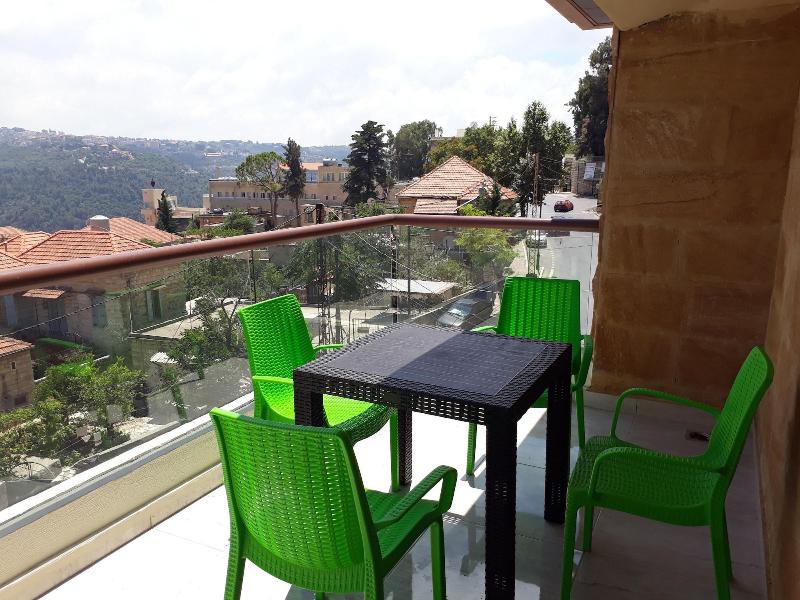Suiteness Deir El Qamar image