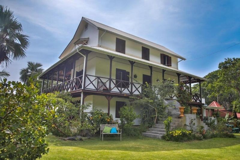 Domaine Desaubin Luxury Villas image