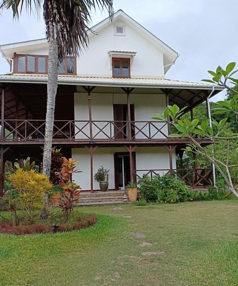 Domaine Desaubin Luxury Villas image