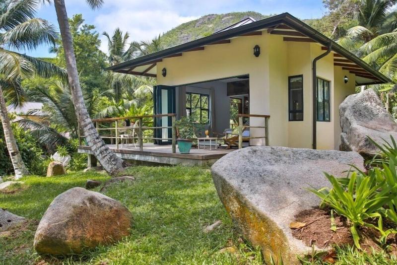 Domaine Desaubin Luxury Villas image