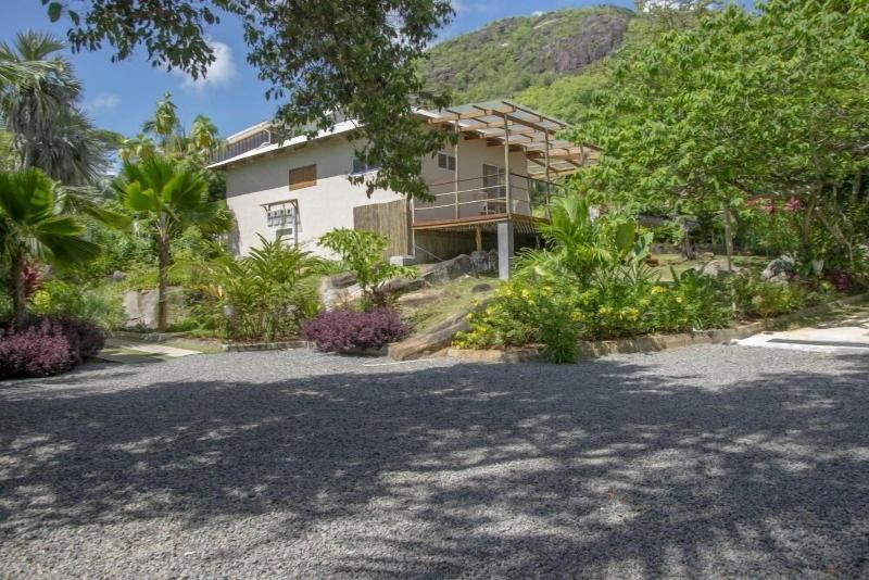 Domaine Desaubin Luxury Villas image