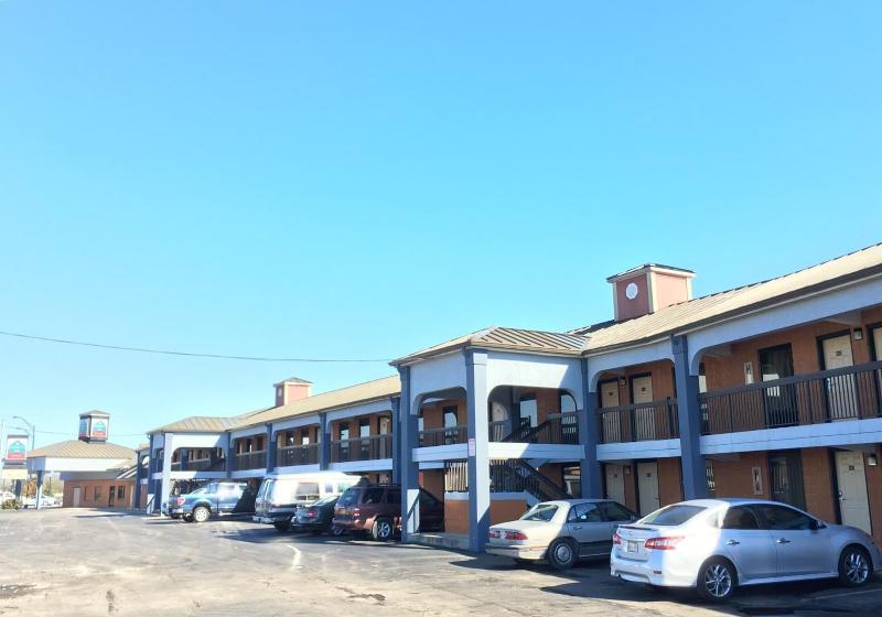 Hotel Legacy Inn Sumner
