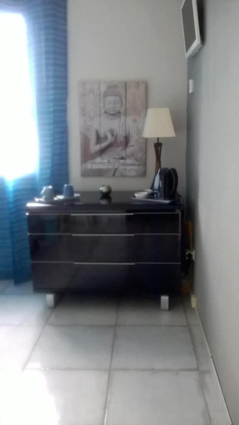 Les Amandiers image