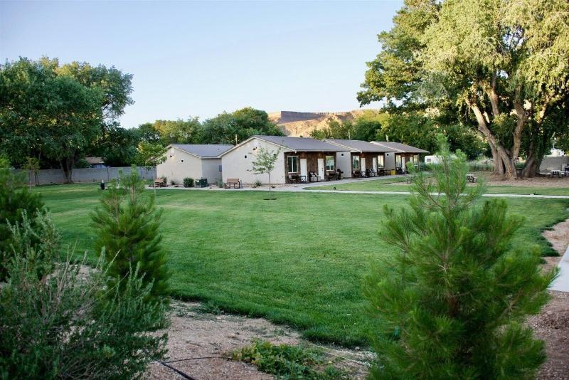 Zion's Camp and Cottages image