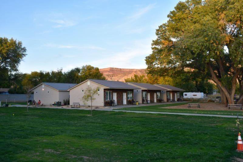 Zion's Camp and Cottages image