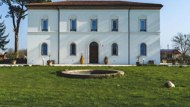 Villa Archi image