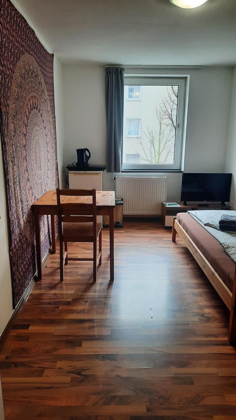 Mitte 24 image